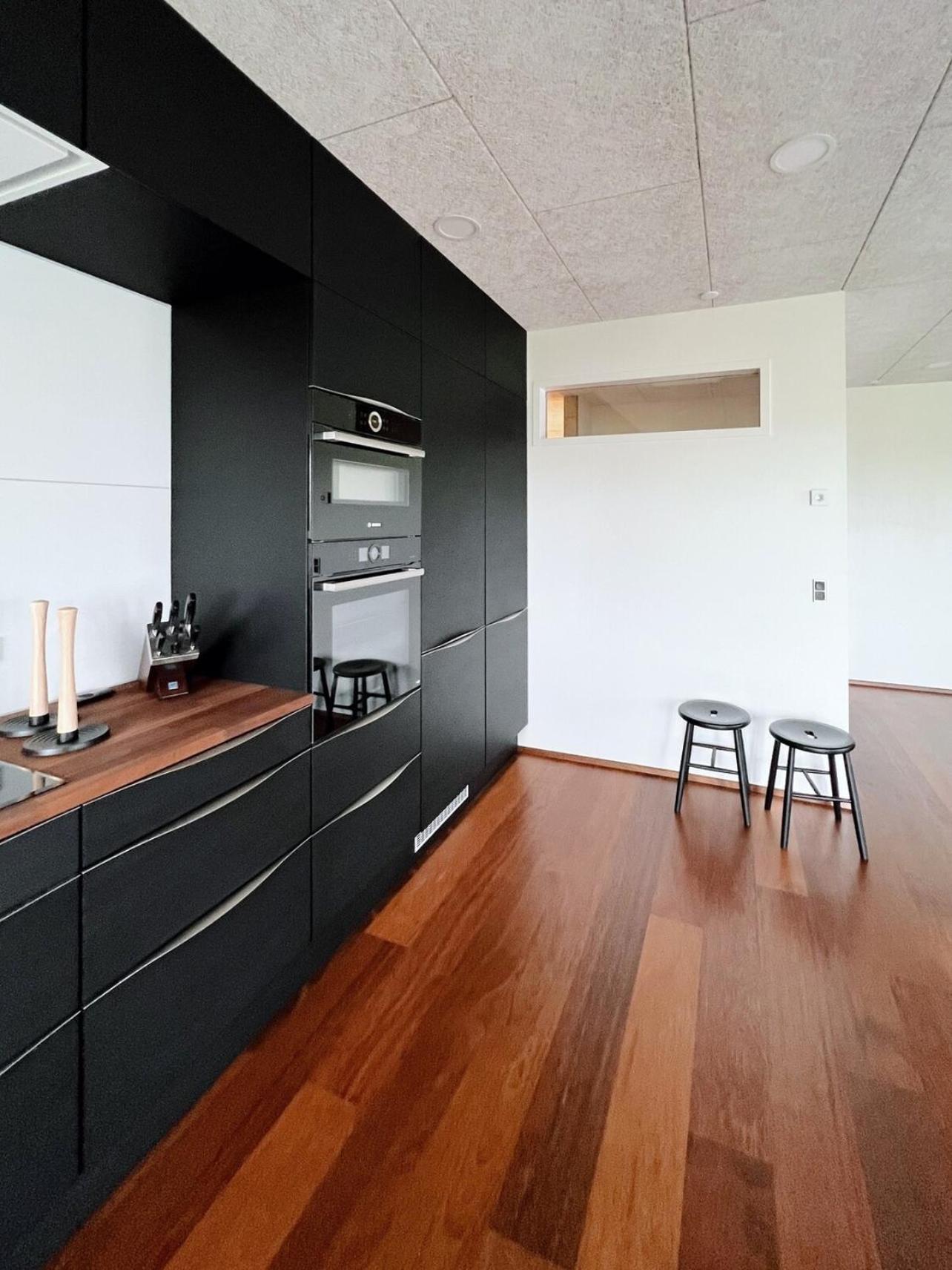 Stunning Ocean View Penthouse Apartment Oravik Buitenkant foto